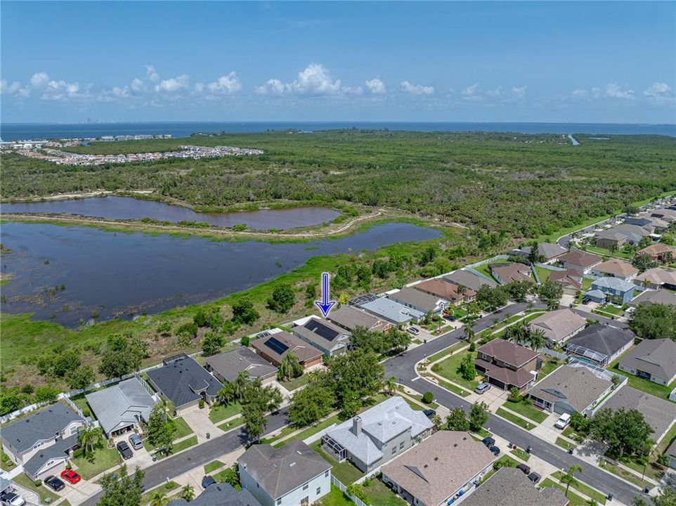 合同活跃: $349,900 (4 贝兹, 2 浴室, 1857 平方英尺)