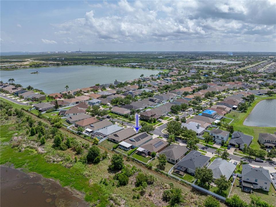 合同活跃: $349,900 (4 贝兹, 2 浴室, 1857 平方英尺)