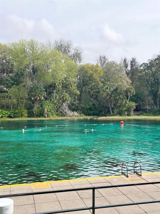 合同活跃: $364,900 (2 贝兹, 2 浴室, 1930 平方英尺)