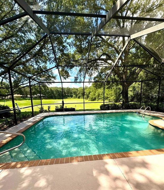 合同活跃: $364,900 (2 贝兹, 2 浴室, 1930 平方英尺)