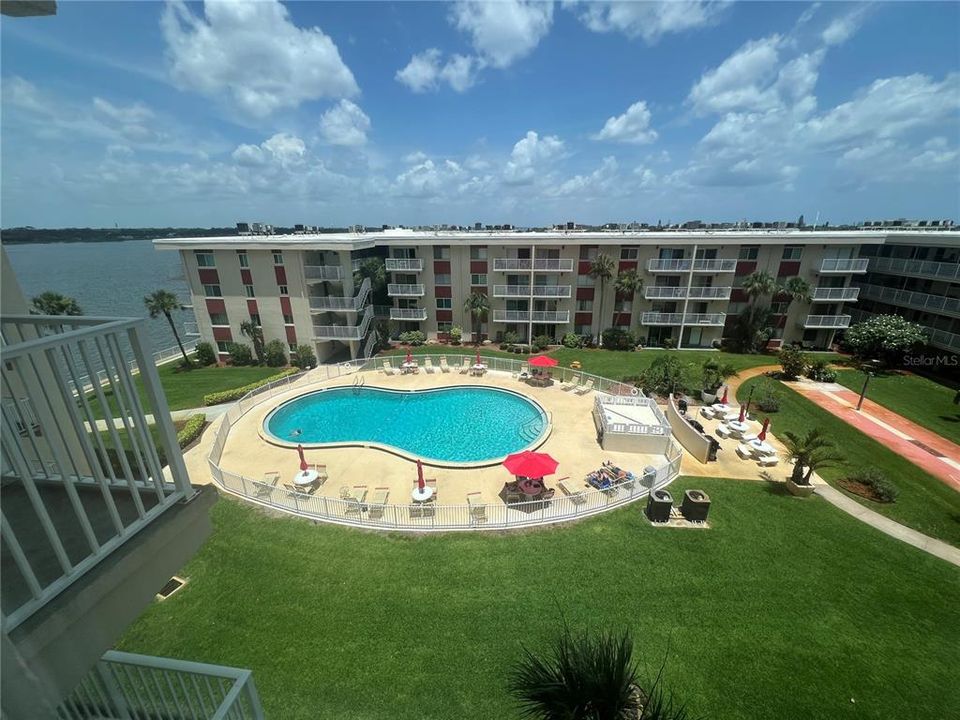 For Rent: $1,700 (2 beds, 2 baths, 1030 Square Feet)