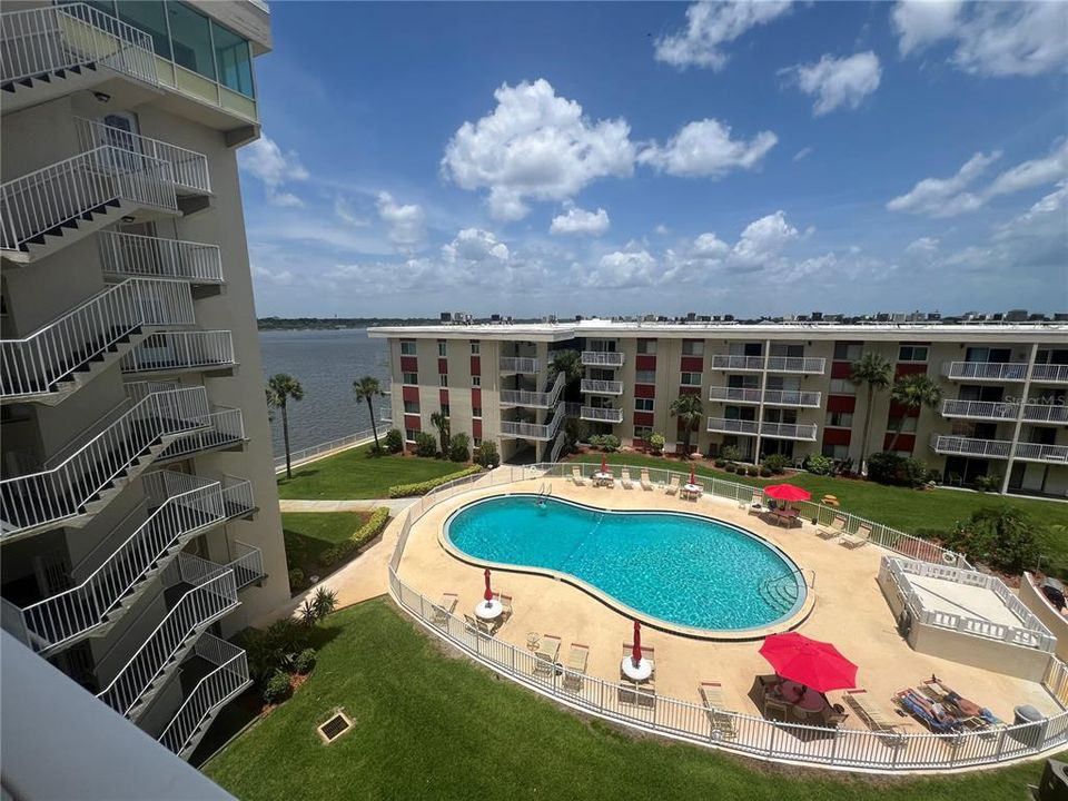 For Rent: $1,700 (2 beds, 2 baths, 1030 Square Feet)