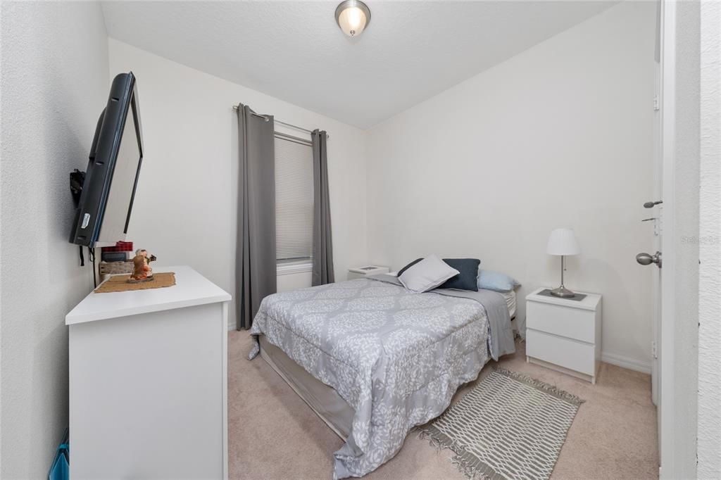 Active With Contract: $2,450 (3 beds, 2 baths, 1630 Square Feet)