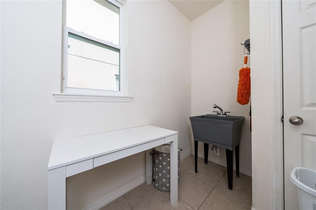 Active With Contract: $2,450 (3 beds, 2 baths, 1630 Square Feet)