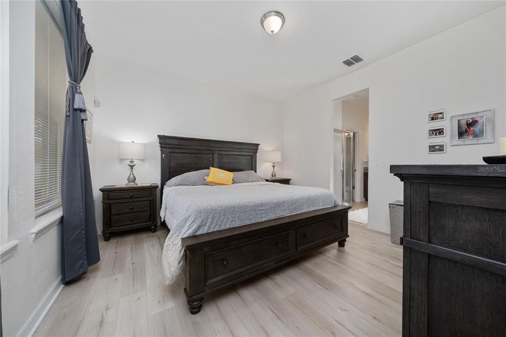 Active With Contract: $2,450 (3 beds, 2 baths, 1630 Square Feet)