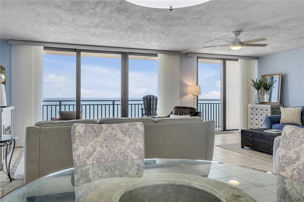 Activo con contrato: $675,000 (2 camas, 2 baños, 1385 Pies cuadrados)