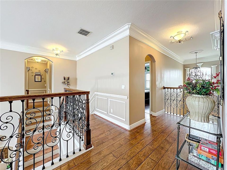 For Sale: $850,000 (5 beds, 4 baths, 3958 Square Feet)