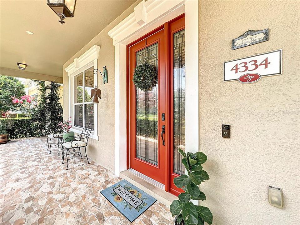 For Sale: $850,000 (5 beds, 4 baths, 3958 Square Feet)