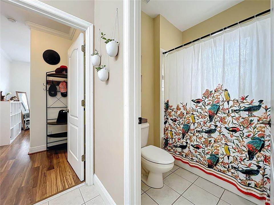 For Sale: $850,000 (5 beds, 4 baths, 3958 Square Feet)