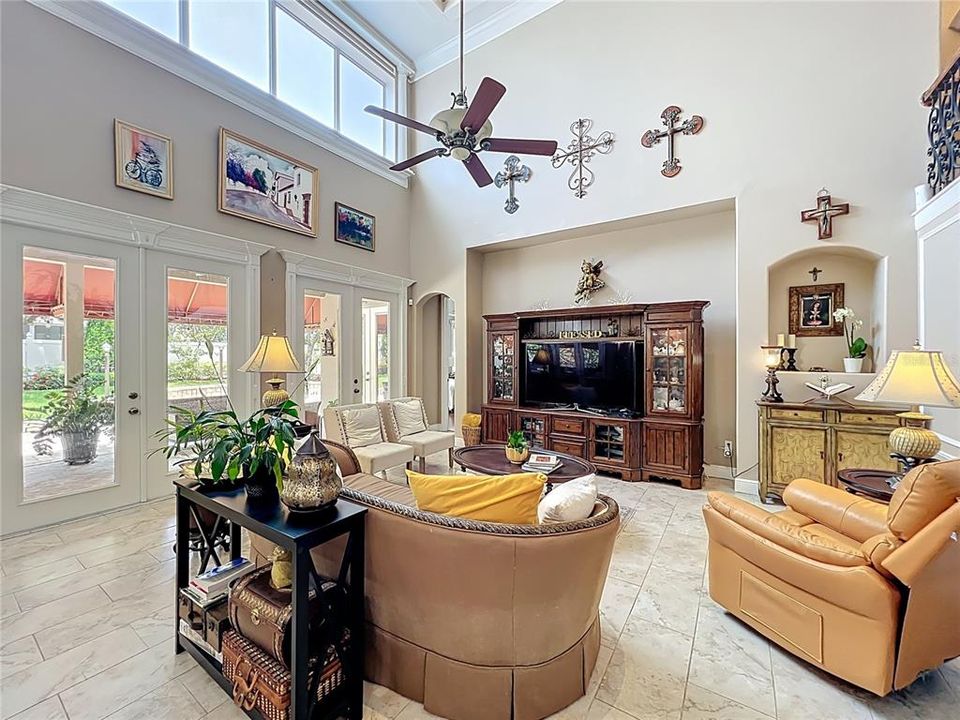 For Sale: $850,000 (5 beds, 4 baths, 3958 Square Feet)