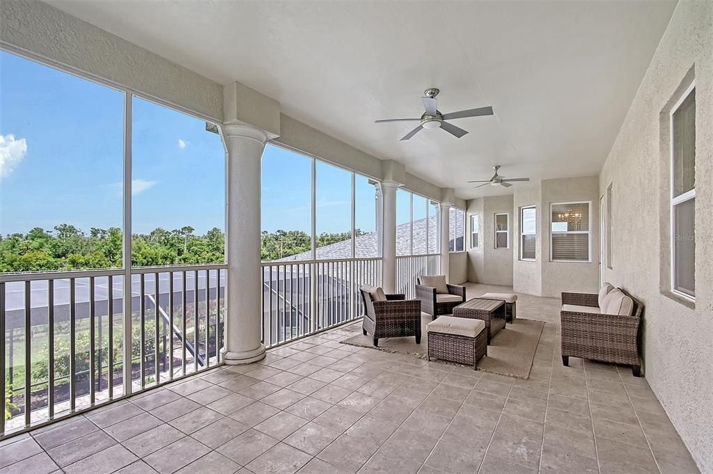 На продажу: $2,195,000 (6 спален, 5 ванн, 5200 Квадратных фут)