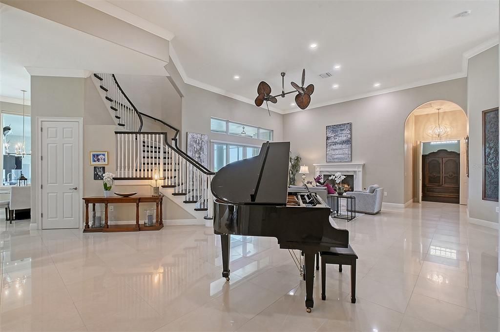 На продажу: $2,195,000 (6 спален, 5 ванн, 5200 Квадратных фут)