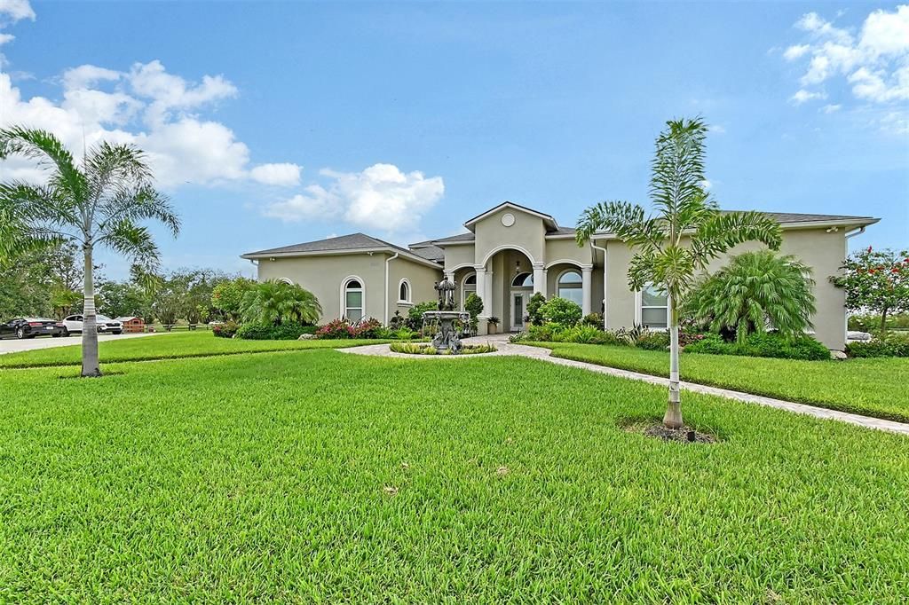 На продажу: $2,195,000 (6 спален, 5 ванн, 5200 Квадратных фут)