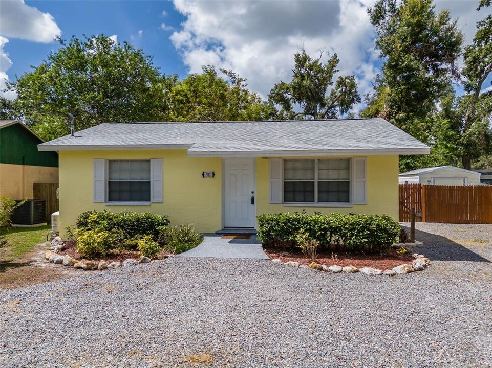 Recently Sold: $225,000 (2 beds, 1 baths, 744 Square Feet)