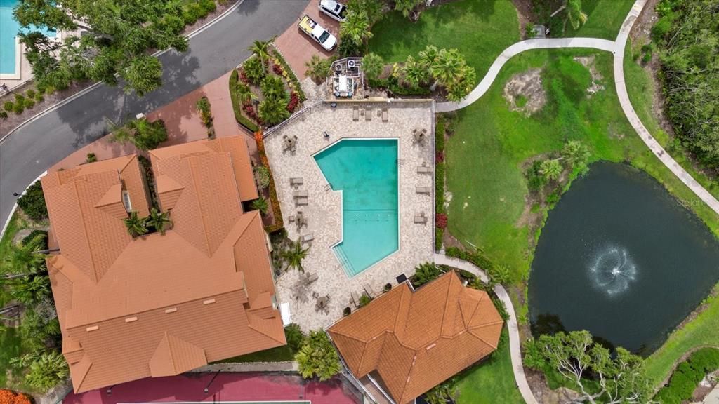 合同活跃: $725,000 (3 贝兹, 3 浴室, 2484 平方英尺)