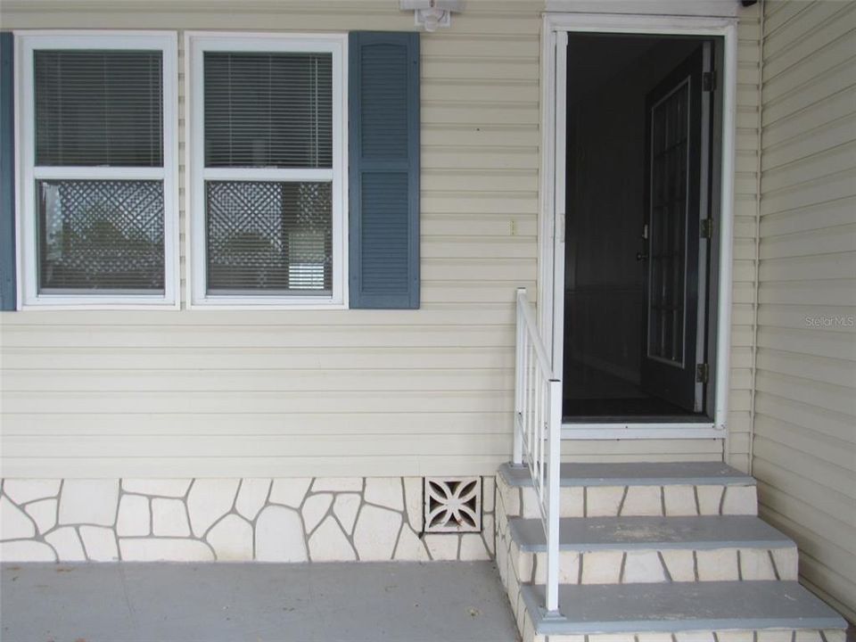 合同活跃: $209,900 (3 贝兹, 2 浴室, 1568 平方英尺)