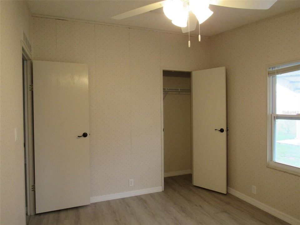 合同活跃: $209,900 (3 贝兹, 2 浴室, 1568 平方英尺)