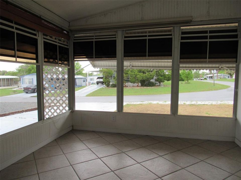 合同活跃: $209,900 (3 贝兹, 2 浴室, 1568 平方英尺)