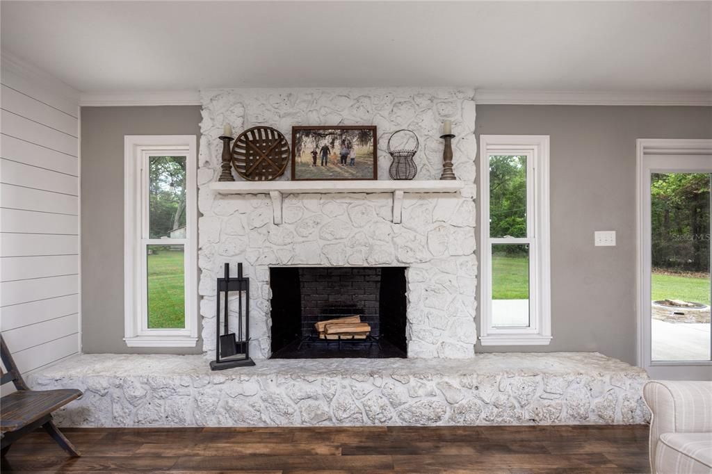 待售: $450,000 (3 贝兹, 2 浴室, 1910 平方英尺)