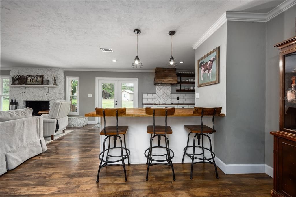 待售: $450,000 (3 贝兹, 2 浴室, 1910 平方英尺)