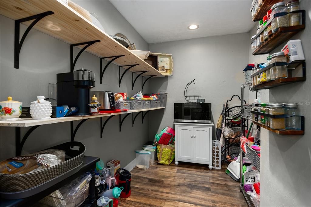 待售: $450,000 (3 贝兹, 2 浴室, 1910 平方英尺)