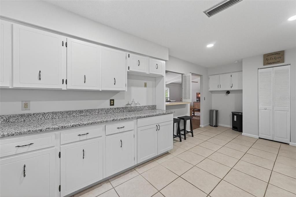 В аренду: $3,150 (3 спален, 2 ванн, 1781 Квадратных фут)