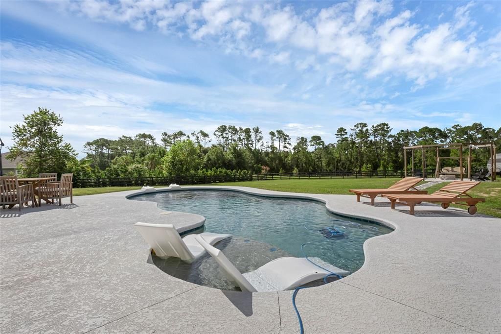 En Venta: $1,069,000 (5 camas, 3 baños, 3077 Pies cuadrados)