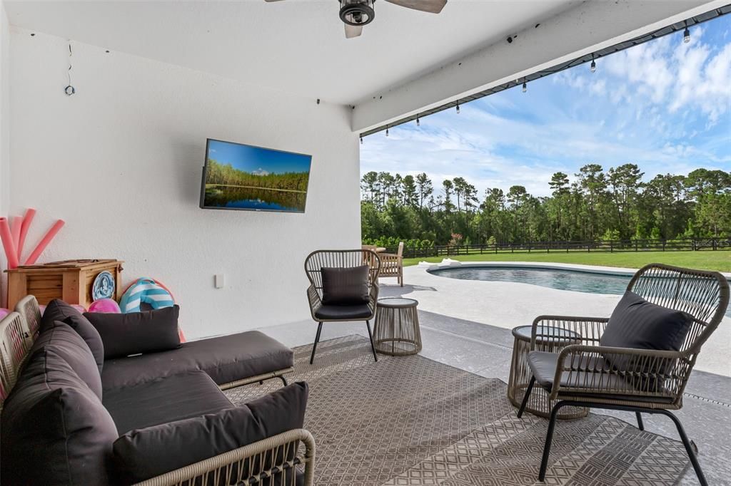 En Venta: $1,069,000 (5 camas, 3 baños, 3077 Pies cuadrados)