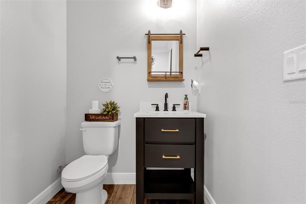 En Venta: $1,069,000 (5 camas, 3 baños, 3077 Pies cuadrados)