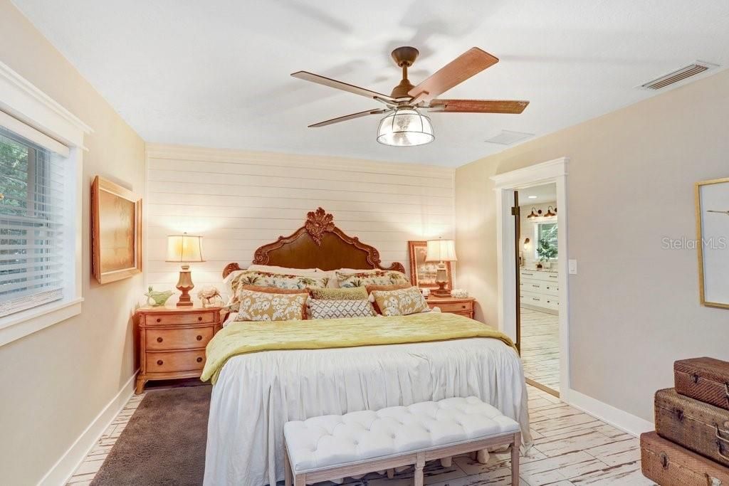 Active With Contract: $1,240,000 (3 beds, 2 baths, 2106 Square Feet)