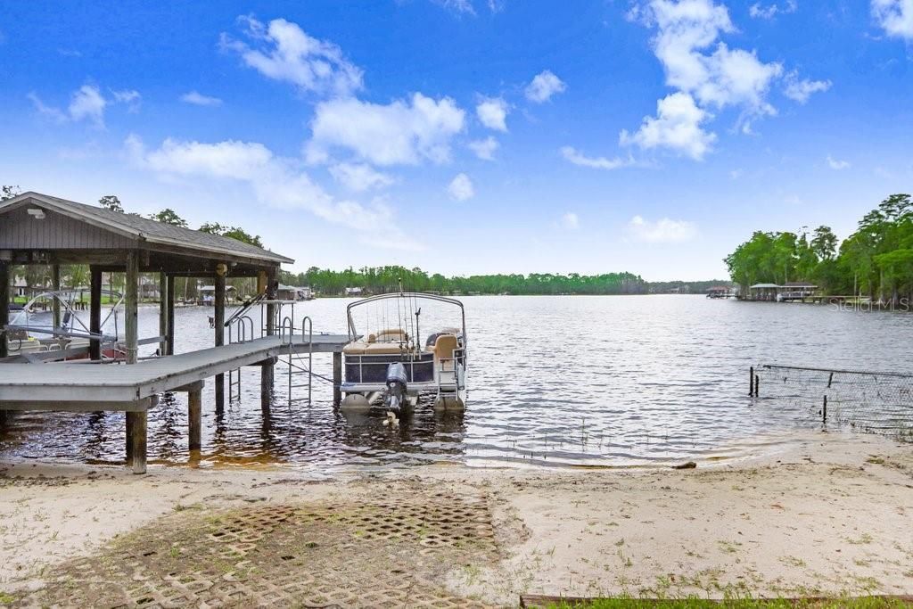 Active With Contract: $1,240,000 (3 beds, 2 baths, 2106 Square Feet)