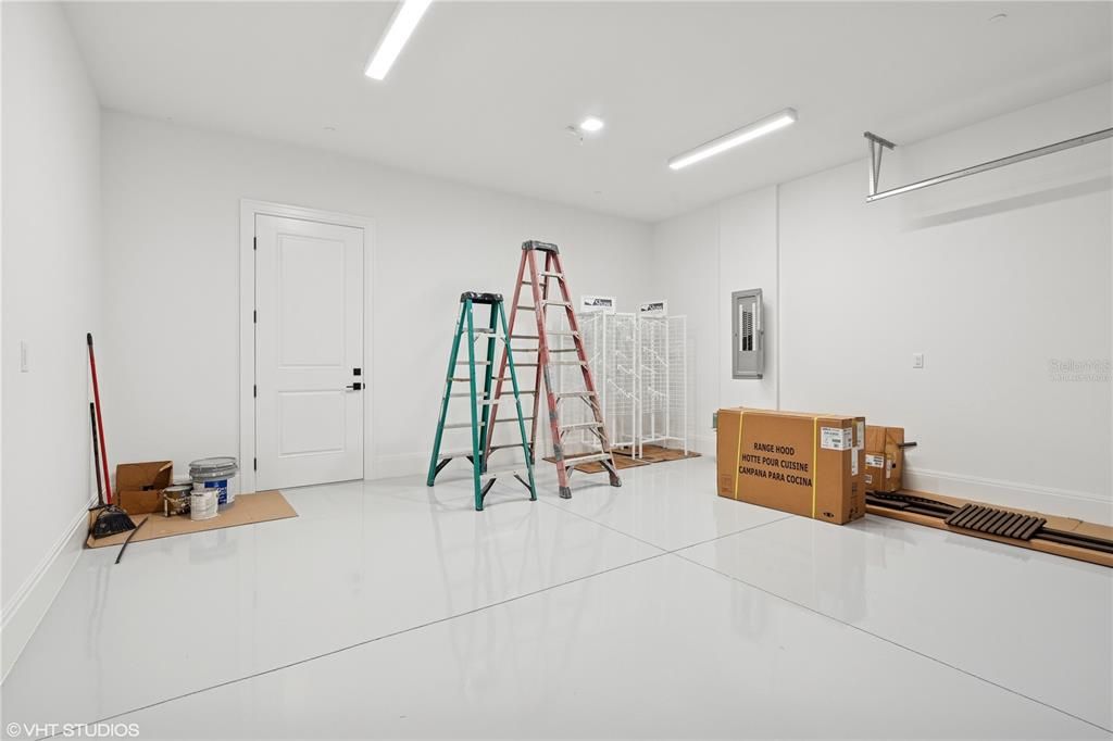 For Sale: $1,200,000 (3 beds, 3 baths, 2369 Square Feet)