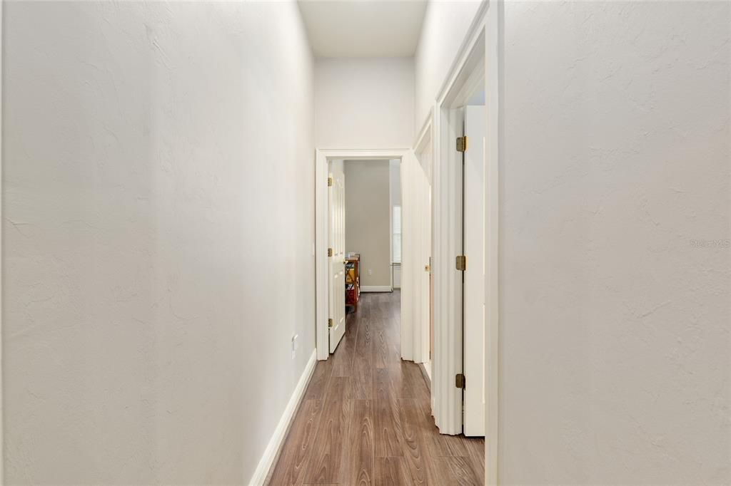 For Sale: $1,085,000 (5 beds, 4 baths, 4113 Square Feet)