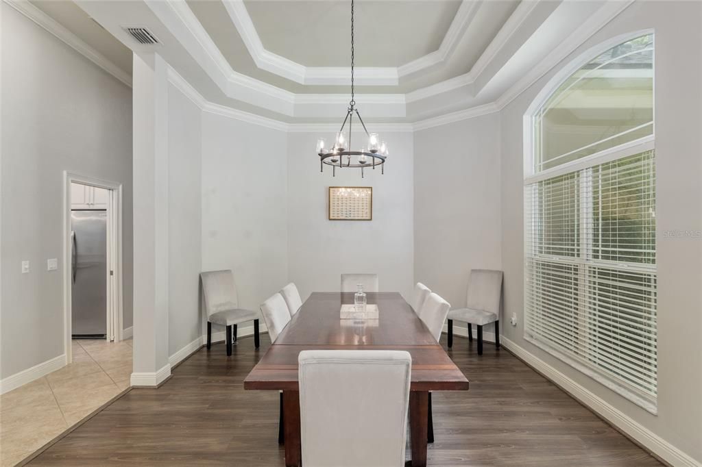 For Sale: $1,085,000 (5 beds, 4 baths, 4113 Square Feet)