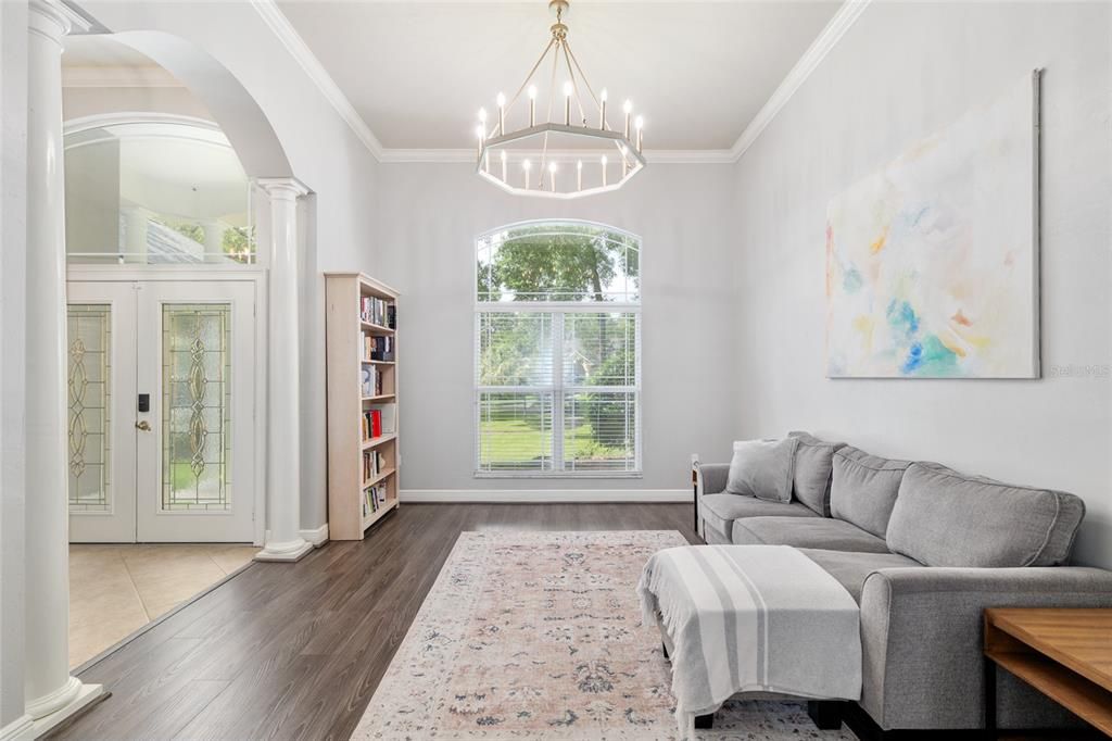 For Sale: $1,085,000 (5 beds, 4 baths, 4113 Square Feet)