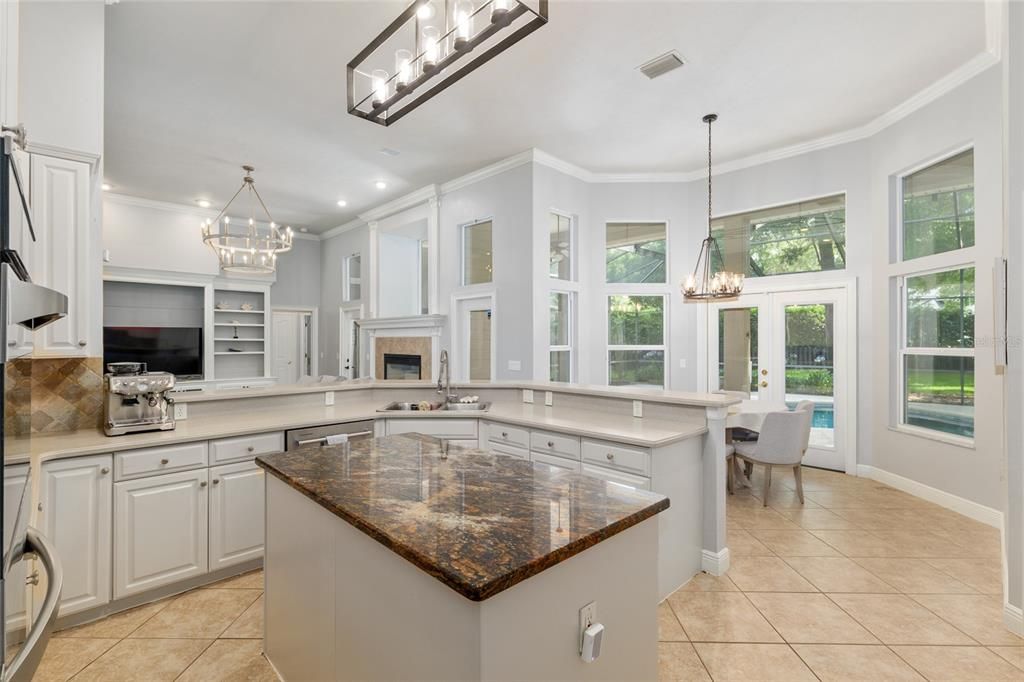 For Sale: $1,085,000 (5 beds, 4 baths, 4113 Square Feet)