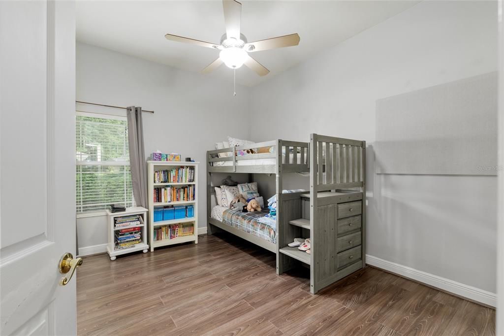 For Sale: $1,085,000 (5 beds, 4 baths, 4113 Square Feet)