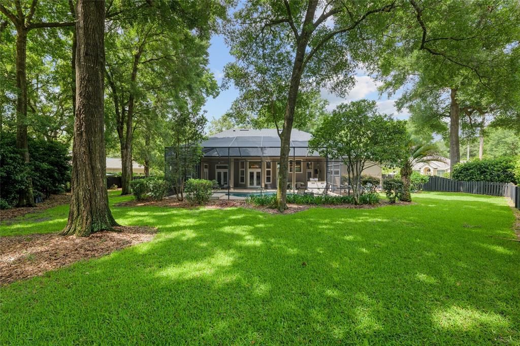 For Sale: $1,085,000 (5 beds, 4 baths, 4113 Square Feet)