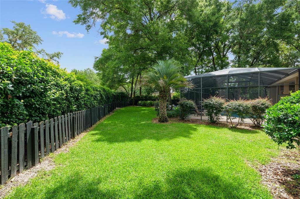 For Sale: $1,085,000 (5 beds, 4 baths, 4113 Square Feet)