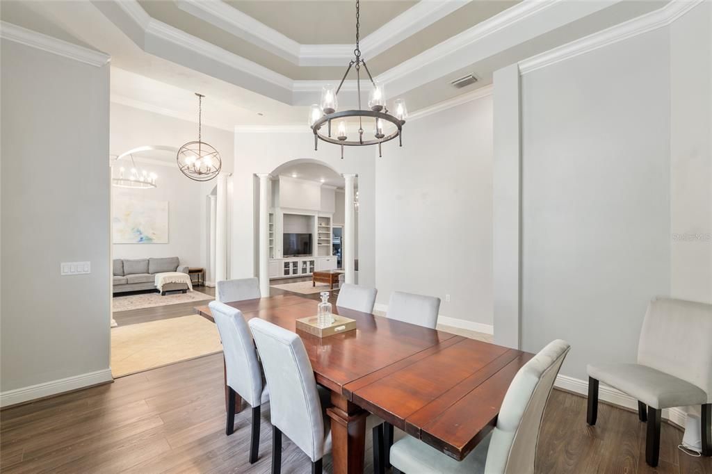 For Sale: $1,085,000 (5 beds, 4 baths, 4113 Square Feet)