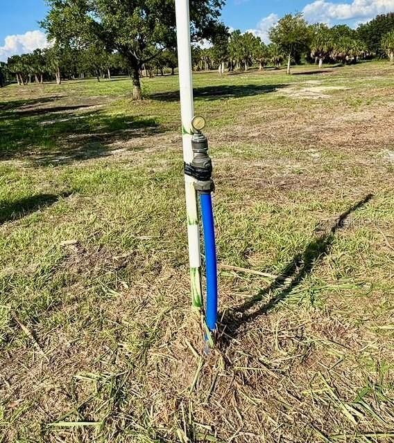 На продажу: $599,999 (2.89 acres)