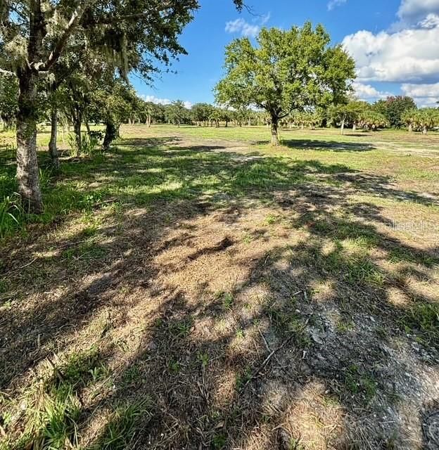 На продажу: $599,999 (2.89 acres)