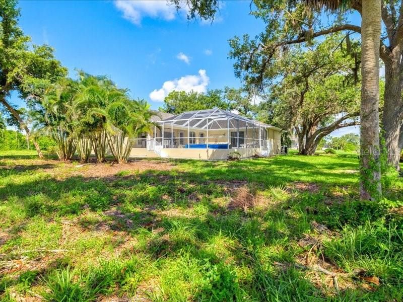 Activo con contrato: $435,000 (4 camas, 3 baños, 2320 Pies cuadrados)