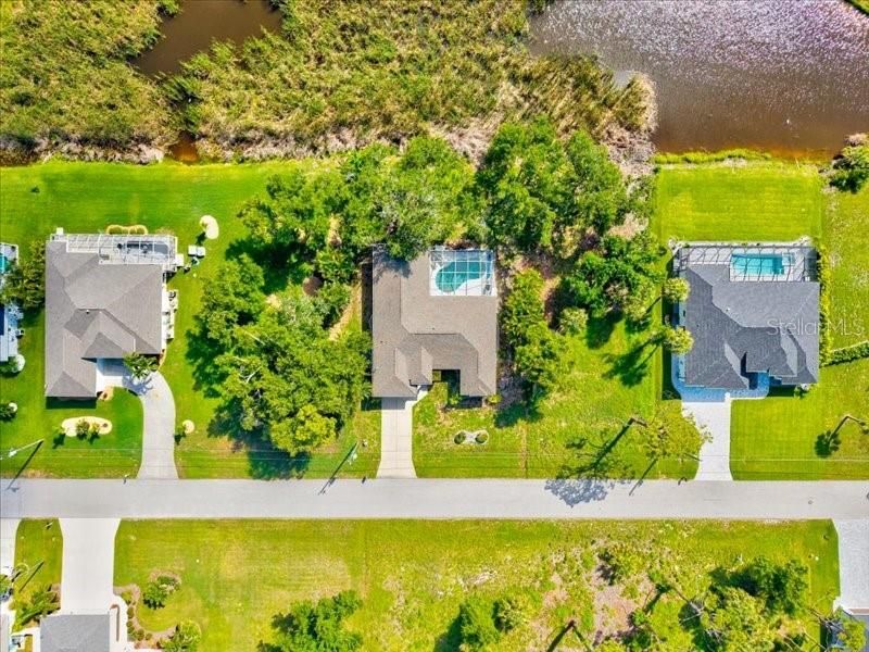 Activo con contrato: $435,000 (4 camas, 3 baños, 2320 Pies cuadrados)