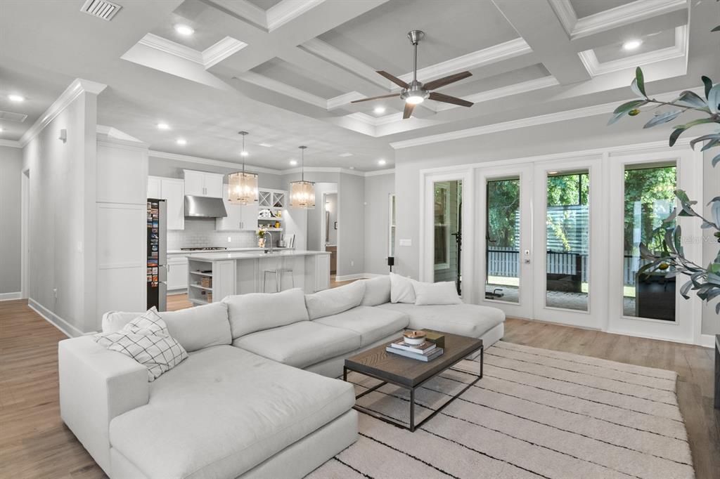 На продажу: $679,990 (4 спален, 3 ванн, 2348 Квадратных фут)