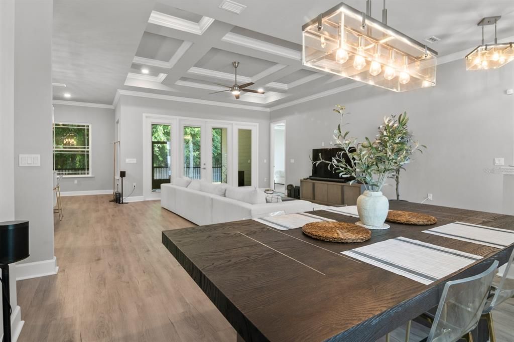 На продажу: $679,990 (4 спален, 3 ванн, 2348 Квадратных фут)