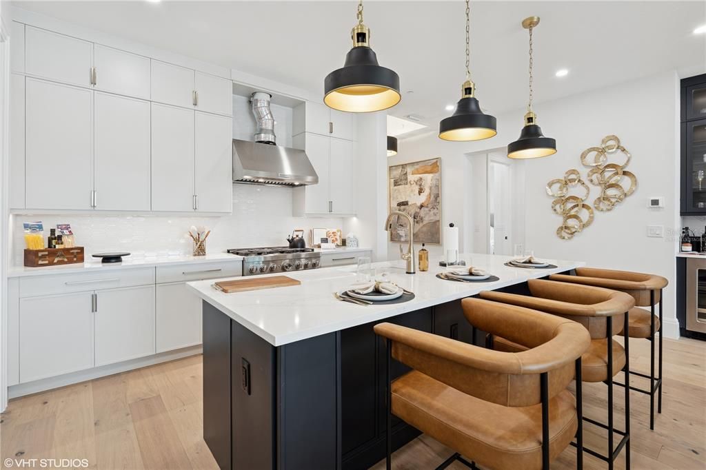 For Sale: $1,200,000 (3 beds, 3 baths, 2369 Square Feet)