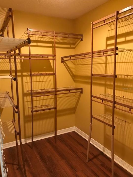 For Sale: $574,963 (9 beds, 4 baths, 4666 Square Feet)