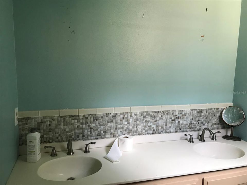 For Sale: $574,963 (9 beds, 4 baths, 4666 Square Feet)