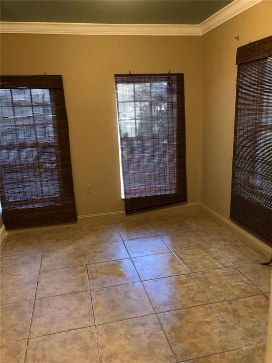 For Sale: $574,963 (9 beds, 4 baths, 4666 Square Feet)